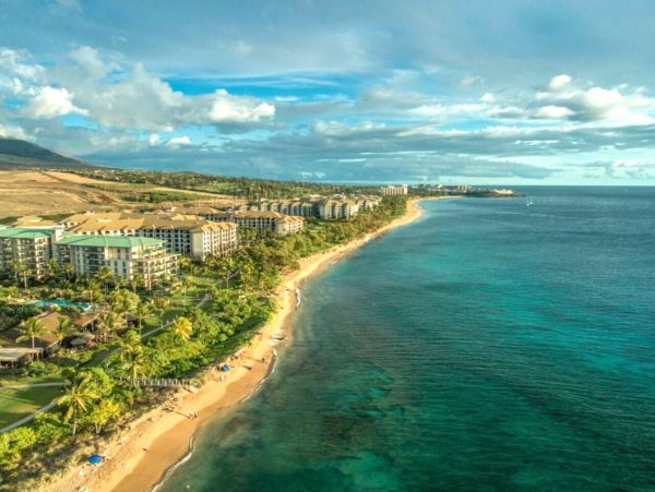 Kaanapali Luxurious Three Bedroom Condo with Amazing Views