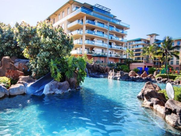 Kaanapali Luxurious Three Bedroom Condo with Amazing Views