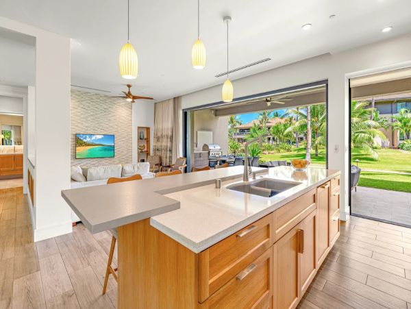Maui Vacation Rentals - Luxury 3-Bedroom Kaanapali Villa