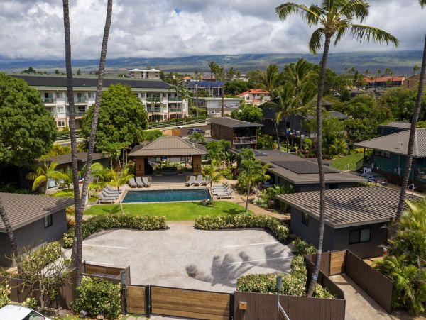 Charming Beach Villa One Bedroom Vacation Rental in Kihei