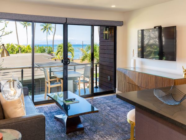 25 Ft to Kihei Beach Park Great One Bedroom Stroll to Charley Young Beach!