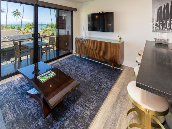 25 Ft to Kihei Beach Park Great One Bedroom Stroll to Charley Young Beach!
