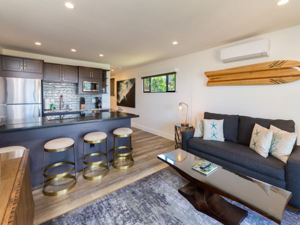 25 Ft to Kihei Beach Park Great One Bedroom Stroll to Charley Young Beach!