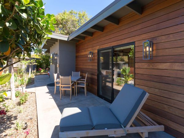 Kihei Charming Two Bedroom Vacation Villa Steps to the Beach