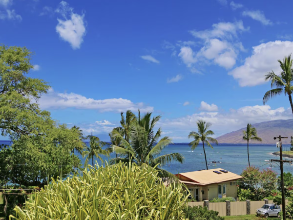 Gorgeous 4 Bedroom Rental in Kihei  Beach Just Across Street!