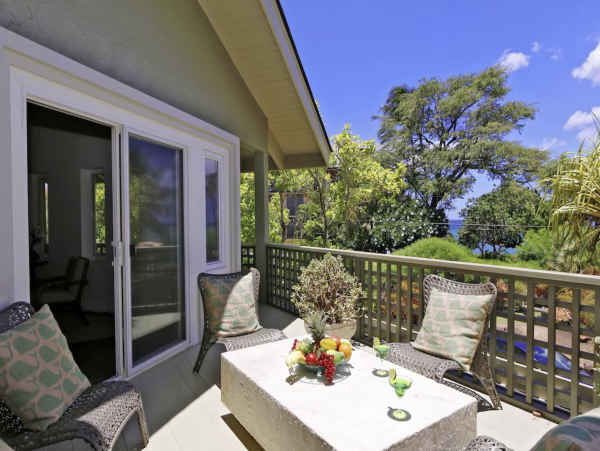 Gorgeous 4 Bedroom Rental in Kihei  Beach Just Across Street!