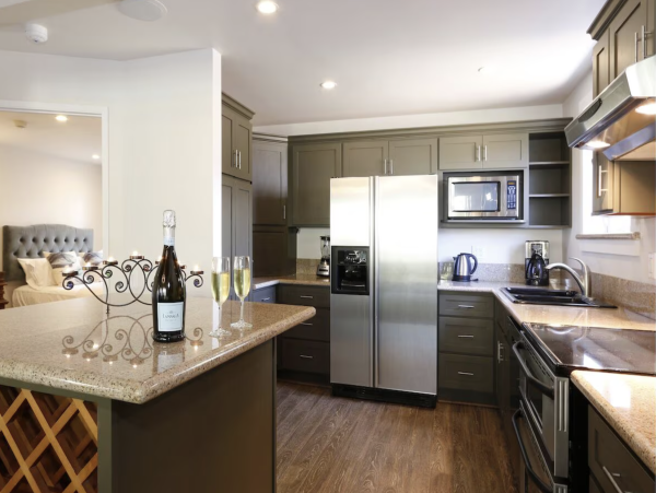 Gorgeous 4 Bedroom Rental in Kihei  Beach Just Across Street!