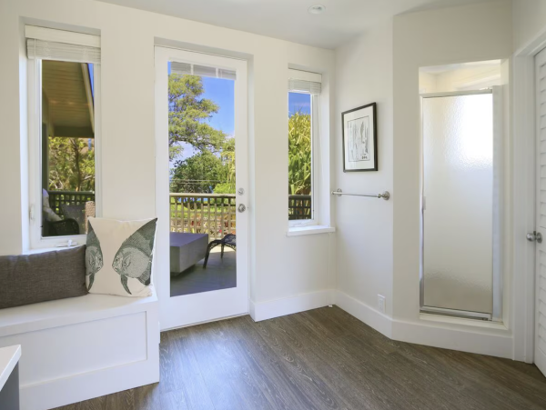 Gorgeous 4 Bedroom Rental in Kihei  Beach Just Across Street!