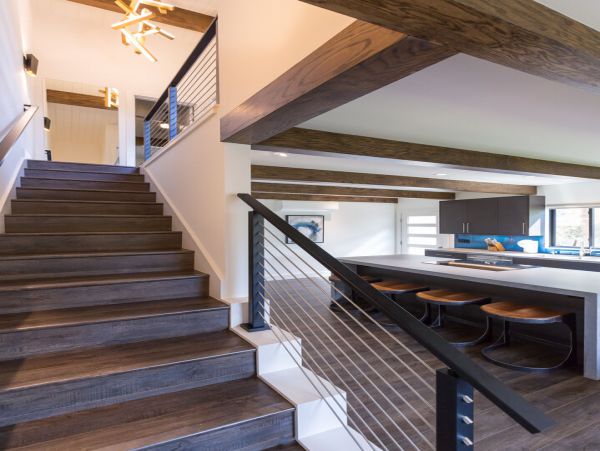 6 Bedroom Duplex Penthouse, Walk to Beach