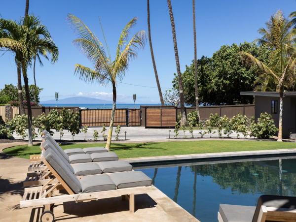 Villa Estate Upscale Oceanfront  Vacation Estate Maui  9- 13 Private Villas