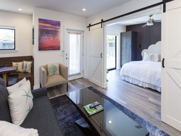 Villa Estate Upscale Oceanfront  Vacation Estate Maui  9- 13 Private Villas