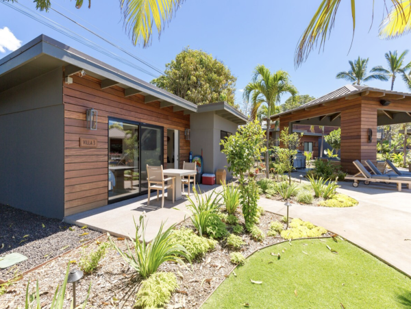 Villa Estate Upscale Oceanfront  Vacation Estate Maui  9- 13 Private Villas