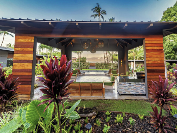 Villa Estate Upscale Oceanfront  Vacation Estate Maui  9- 13 Private Villas
