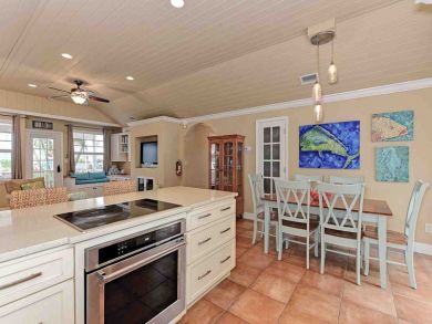 Kitchen & Dining Area