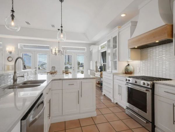 Gorgeous 4 Bedroom Vacation Home in Miramar Beach
