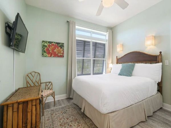 Gorgeous 4 Bedroom Vacation Home in Miramar Beach