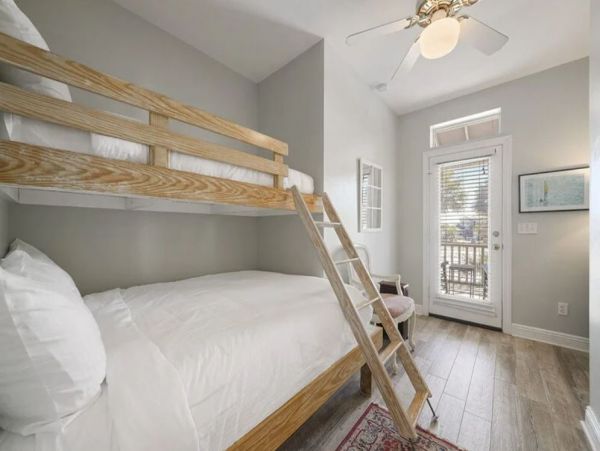 Gorgeous 4 Bedroom Vacation Home in Miramar Beach