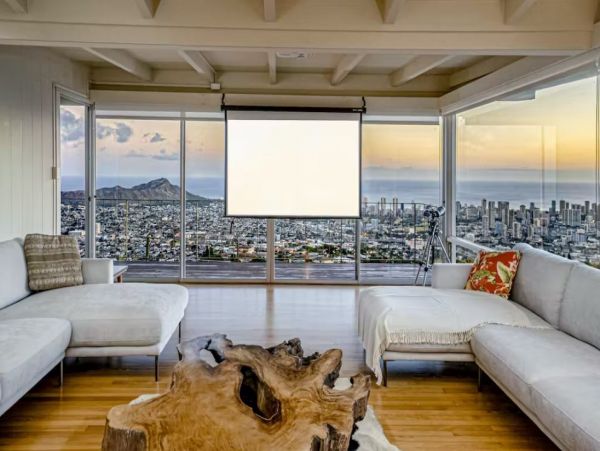 Three Bedroom Vacation Condo with Amazing Views in Honolulu
