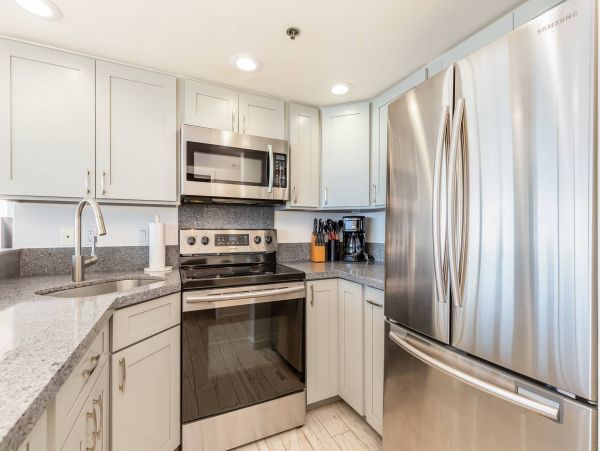 Gorgeous Ocean 2 Bedroom - 19th Floor