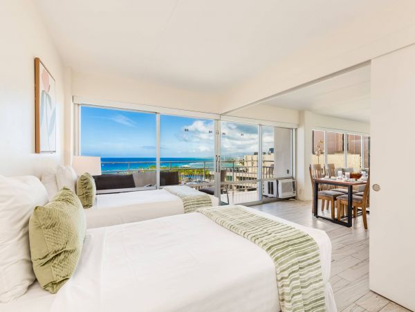 Gorgeous Ocean 2 Bedroom - 19th Floor
