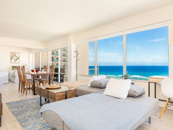 Gorgeous Ocean 2 Bedroom - 19th Floor