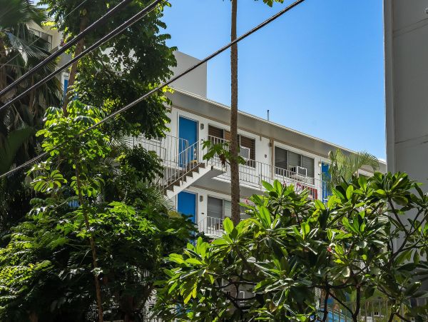 4th Floor Condo for 3 Guests