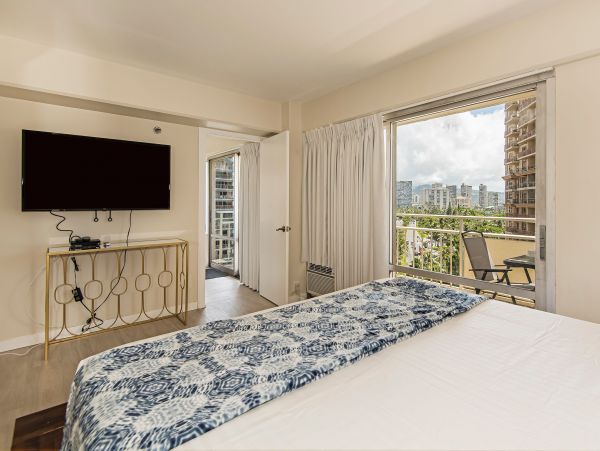 WAIKIKI 2 BEDROOM