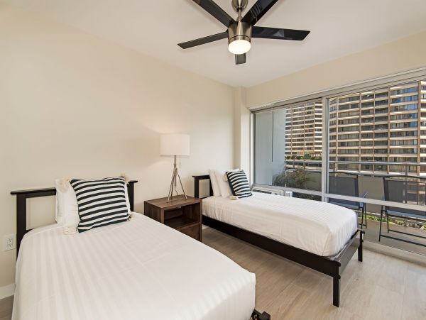 WAIKIKI 2 BEDROOM
