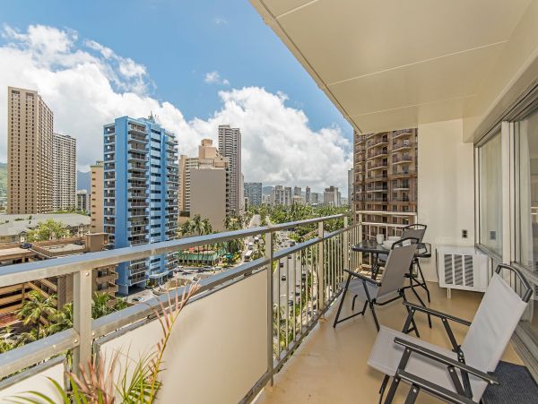 WAIKIKI 2 BEDROOM