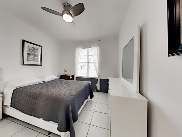 Miami Beach Condo 1025625