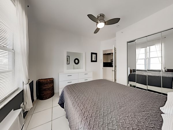 Miami Beach Condo 1025625