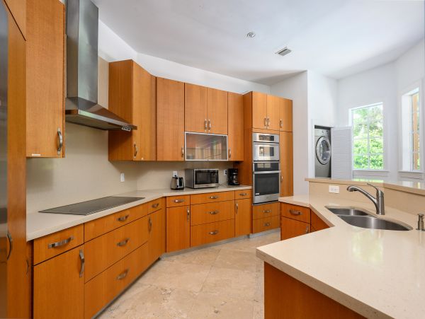 Beautiful North Bay Village Vacation Home Five Bedroom
