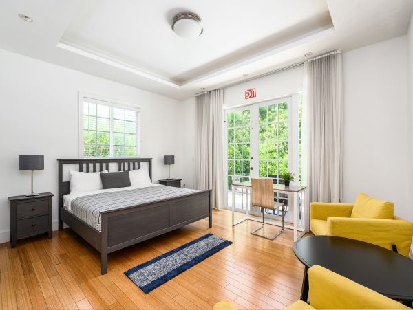 Beautiful North Bay Village Vacation Home Five Bedroom