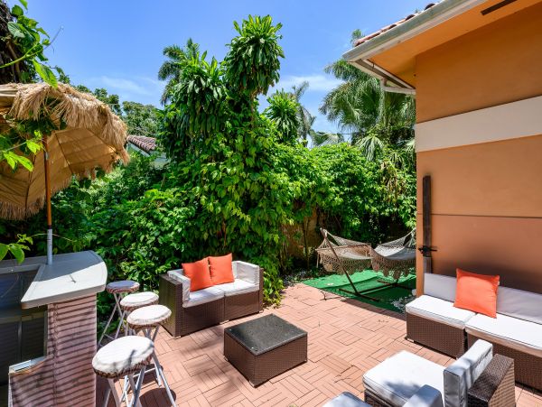 Beautiful North Bay Village Vacation Home Five Bedroom