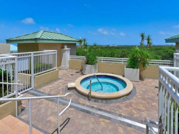 Boynton Beach Condo 1025630