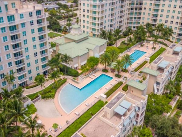 Boynton Beach Condo 1025632