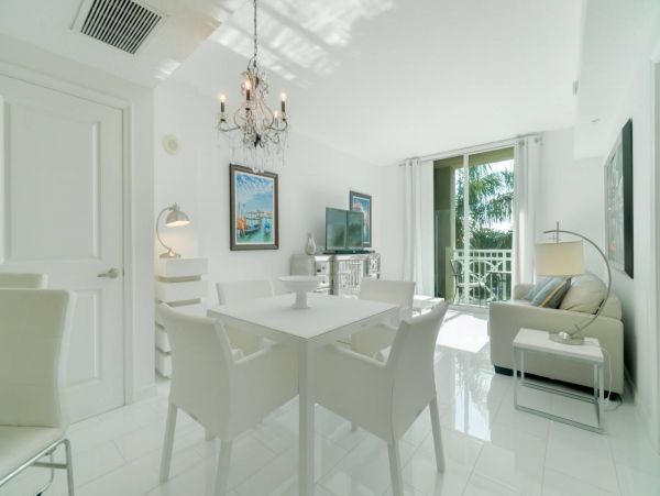 Boynton Beach Condo 1025633