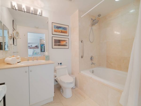 Boynton Beach Condo 1025633