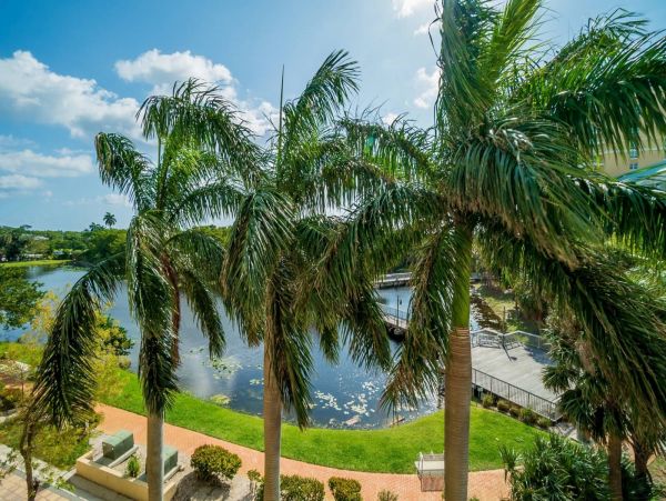 Boynton Beach Condo 1025633