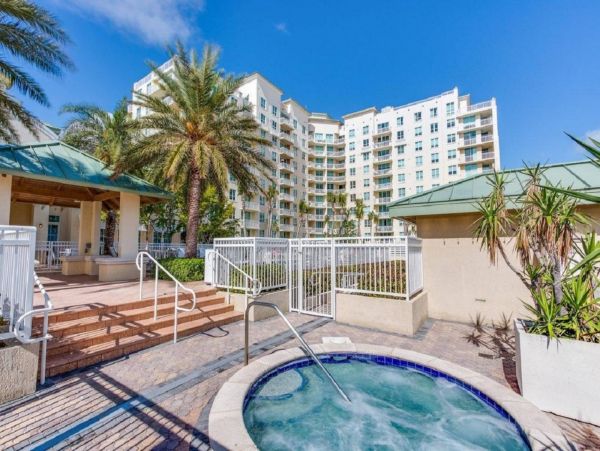 Boynton Beach Condo 1025633