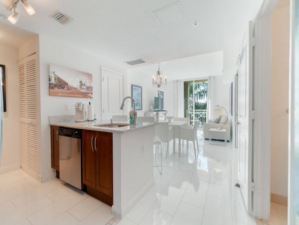 Boynton Beach Condo 1025633