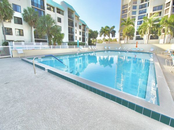 Hutchinson Island Condo 1025634