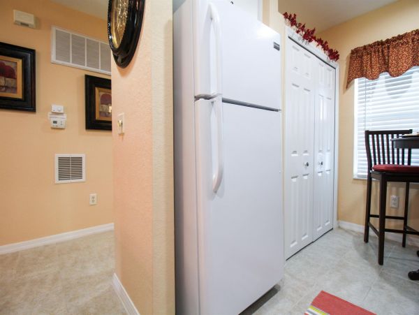 Venice Condo 1025642