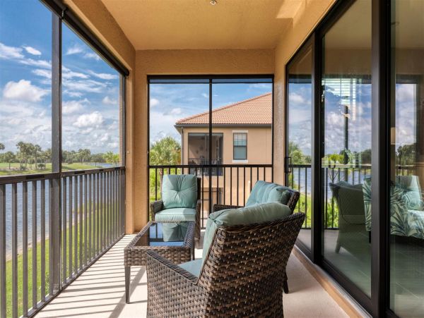 Sarasota National's Lakeside Gem, a Blend of Elegance & Recreation