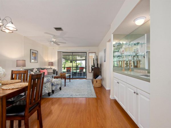 Venice Condo 1025650