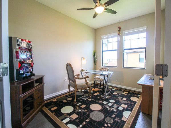 Lovely Venice Vacation Rental with 3 Bedrooms