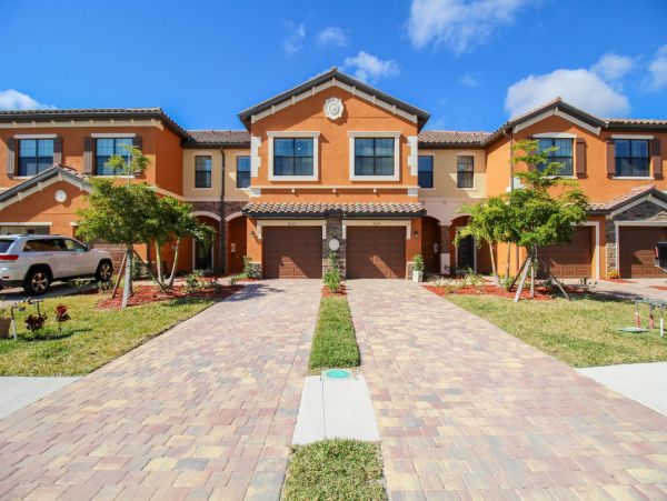 Venice Condo 1025655
