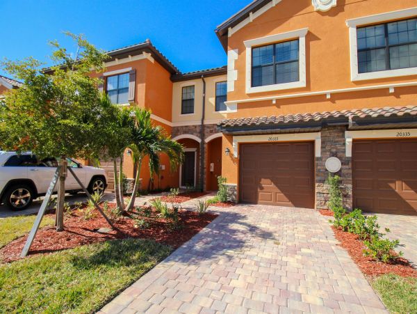 Venice Condo 1025655