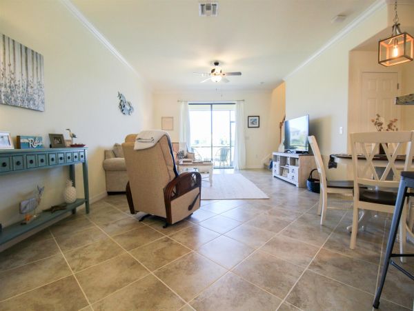 Venice Condo 1025655