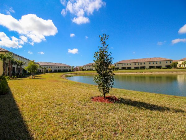 Venice Condo 1025655